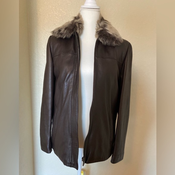 Jackets - Picture 3 of 7